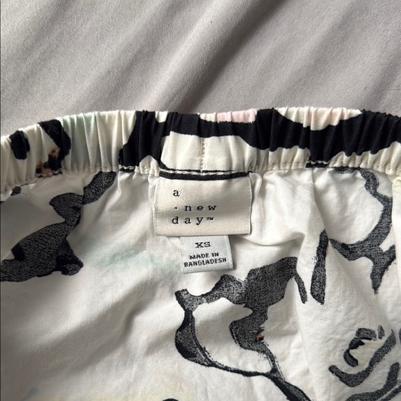 A New Day Black and White Midi A-Line Skirt Tie Front - Picture 6 of 7